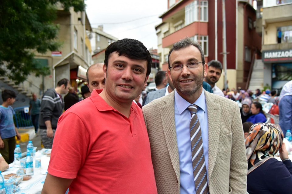 Başkan Ahmet Cin Dumlupınar Mahalle Halkıyla İftarda Bir Araya Geldi