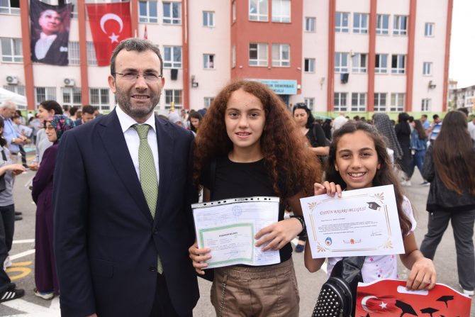 Başkan Ahmet Cin Karne Mutluluğunu Paylaştı