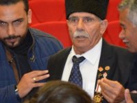 KIBRIS GAZİLERİNİN MADALYA TÖRENİ KRİZE NEDEN OLDU
