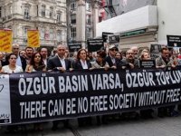 AYM DEN TUHAF KARAR! FETÖ'YÜ ELEŞTİREN GAZETECİYİ TAZMİNATA MAHKUM ETTİ