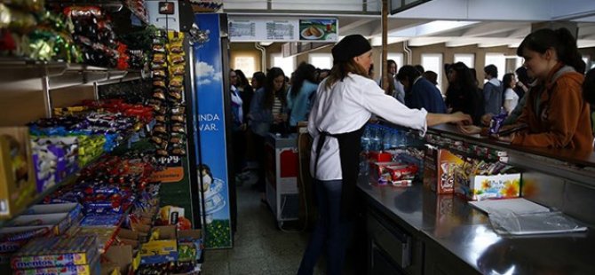 MEB ÇOCUKLARIN SAĞLIĞINI  RAFA KALDIRDI
