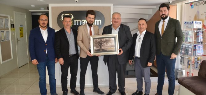 PESİAD İŞVERENLERLE İŞ ARAYANLARI BULUŞTURDU