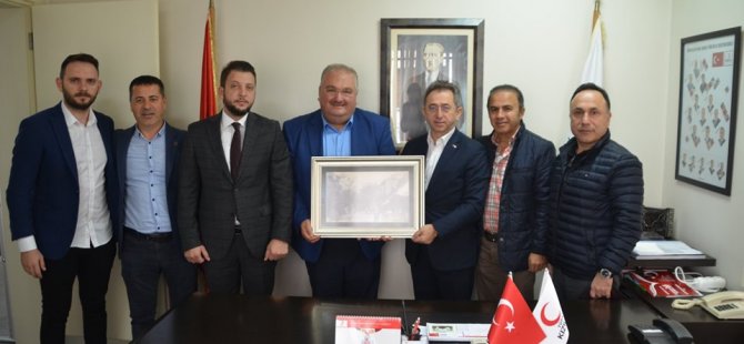 PESİAD'DAN PENDİK KIZILAY ŞUBE BAŞKANINA ZİYARET