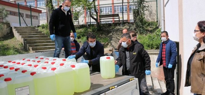 KARTAL BELEDİYESİ YAKACIK MESLEK LİSESİ'NDEN 2 TON SOLÜSYON ALDI