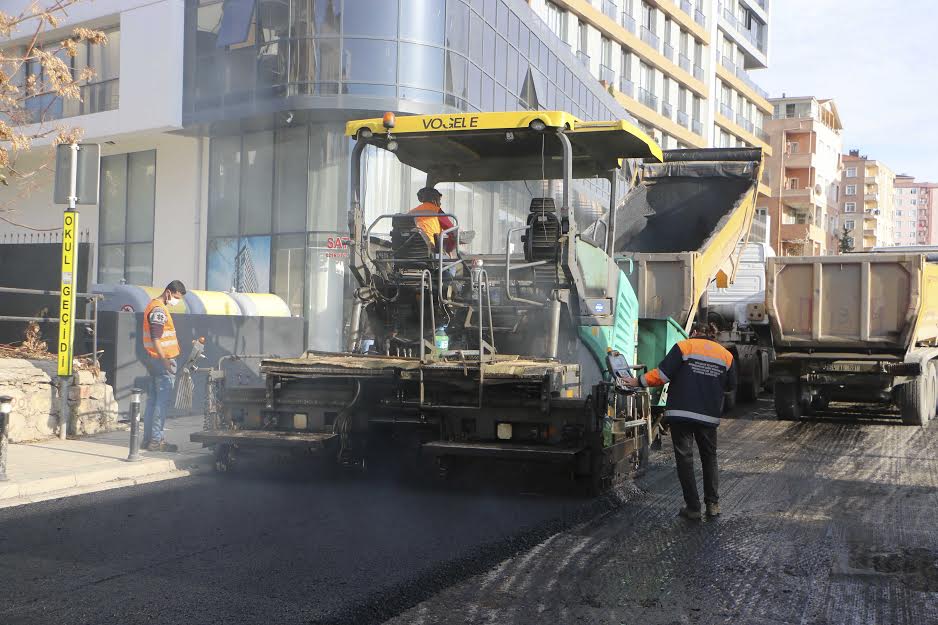 KARTAL'IN ALTYAPISI YENİLENİYOR 25 YILLIK SORUNLAR TARİHE KARIŞIYOR