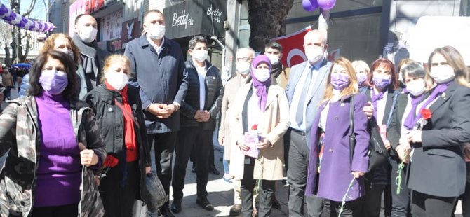 CHP KARTAL KADIN KOLLARI'NDAN 8 MART DÜNYA EMEKÇİ KADINLAR GÜNÜ AÇIKLAMASI