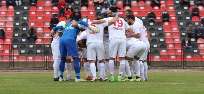 PENDİKSPOR UŞAKSPOR KARŞILAŞMASINDA İKİ PUAN KAYBETTİ