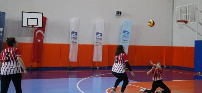 VOLEYBOL MÜSABAKALARI BAŞLADI