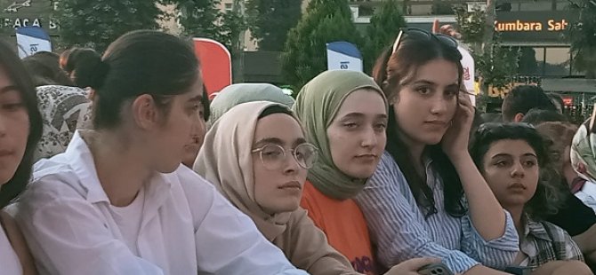 TUZLA'DA FATMA TURGUT KONSER COŞKUSU