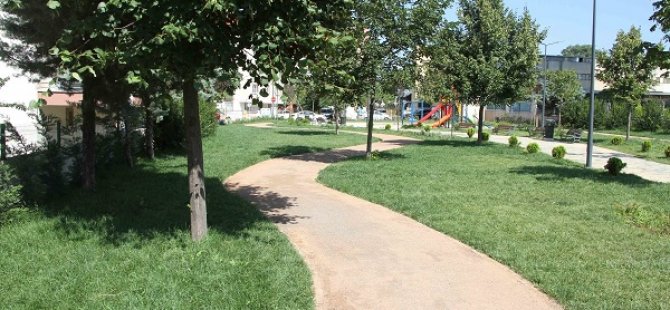 KARTAL'DA YEŞİL ALAN REVİZYONU; 11 BİN METREKARE ALAN PARKLARA DÖNÜŞÜYOR
