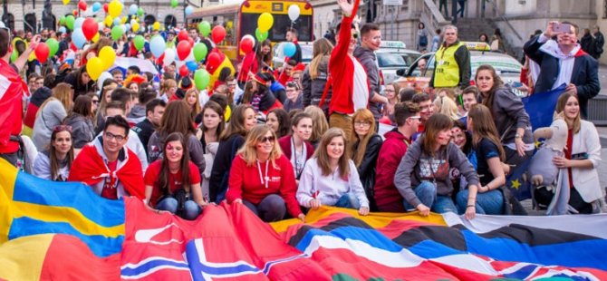 ERASMUS BAHANESİYLE  ÜLKEDEN KAÇANLAR TAKİBE ALINDI