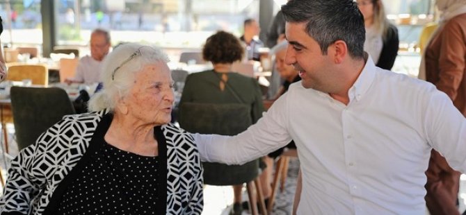 BAŞKAN GÖKHAN YÜKSEL 1 EKİM DÜNYA YAŞLILAR GÜNÜ'NDE HUZUREVİ SAKİNLERİNİ UNUTMADI