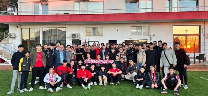 PENDİKSPOR TARAFTAR GRUBU MAGNİFİCO'DAN TATLI ZİYARET