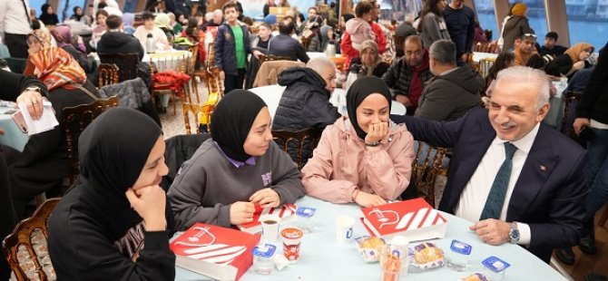 ÜMRANİYELİ MİSAFİR DEPREMZEDELERE BOĞAZ TURU