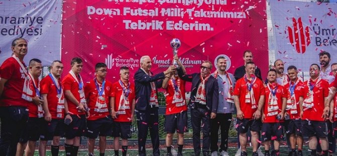 BAŞKAN YILDIRIM AVRUPA ŞAMPİYONU FUTSAL MİLLİ TAKIMINI AĞIRLADI