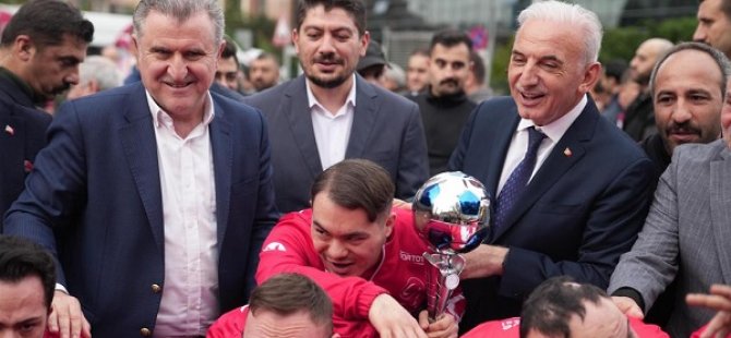 ÜMRANİYE BELEDİYESİ FUTSAL TAKIMI İLK MAÇINA ÇIKTI
