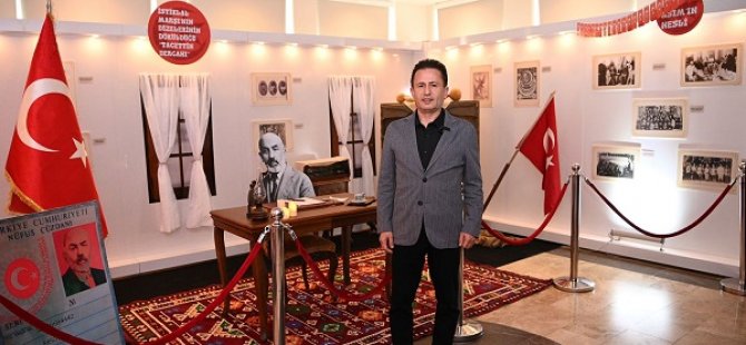 TUZLA'DA TÜRK'ÜN ÖZÜ AKİF'İN SÖZÜ MEHMET AKİF ERSOY SERGİSİ AÇILDI