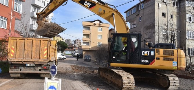 PENDİK'TE YAYALAR'I ANKARA CADDESİ'NE BAĞLAYAN SOKAK GENİŞLETİLİYOR