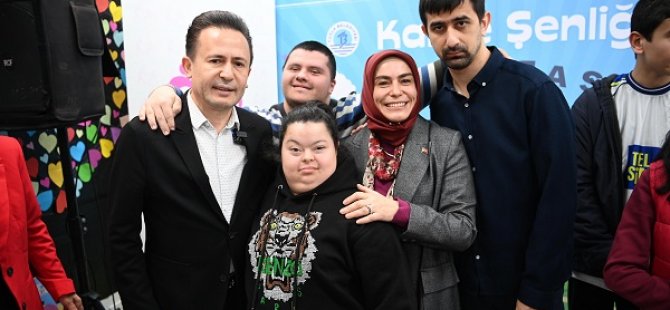 ENGELLERİ AŞAN TUZLA'DA ÖZEL ÖĞRENCİLER KARNE ŞENLİĞİNDE BİR ARAYA GELDİ