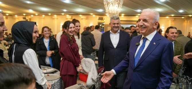 ÜMRANİYE BELEDİYESİ PERSONELİ İFTARDA BİR ARAYA GELDİ