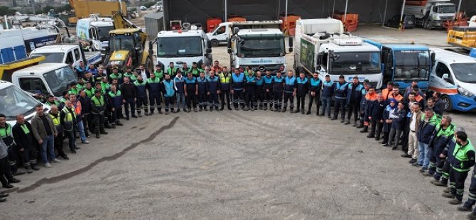 PENDİK'TE BAYRAM ÖNCESİ TEMİZLİK SEFERBERLİĞİ