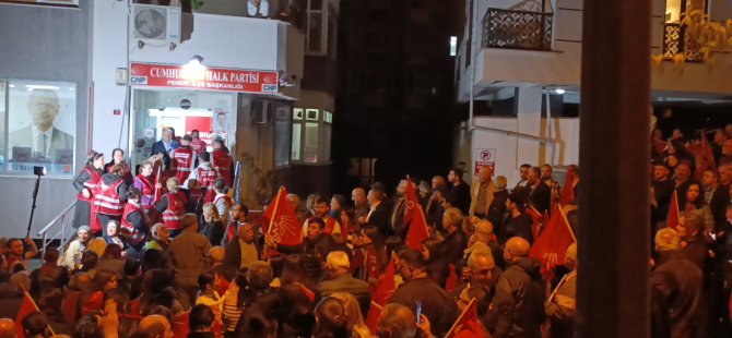 CHP PENDİK İLÇE BAŞKANLIĞI'NDA EKREM İMAMOĞLU PROTESTOSU