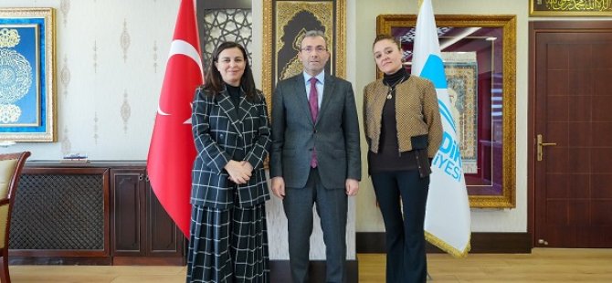 BAŞKAN AHMET CİN MATTİA AHMET MİNGUZZİ'NİN ANNESİNİ MAKAMINDA AĞIRLADI