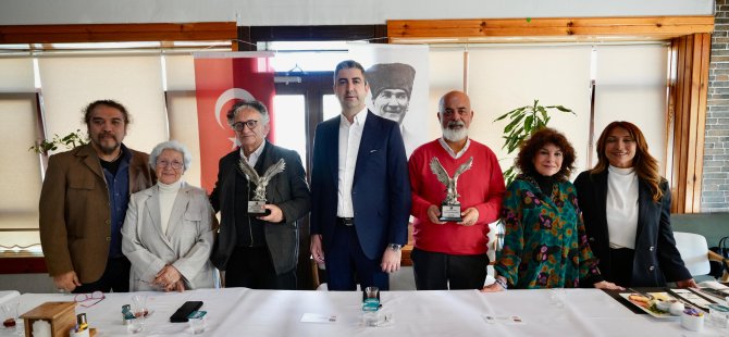 15 NİSAN DÜNYA SANAT GÜNÜ KARTAL'DA COŞKUYLA KUTLANDI