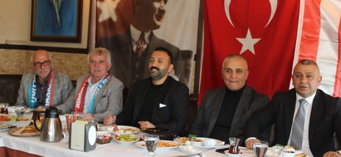 YAKACIK SPOR KULÜBÜ VE BAŞARI SPOR AKADEMİSİ BAŞKANI VEDAT TİMUROĞLU BASINLA BULUŞTU