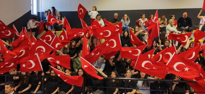 19 MAYIS ATATÜRK’Ü ANMA, GENÇLİK VE SPOR BAYRAMI PENDİK’TE COŞKUYLA KUTLANDI