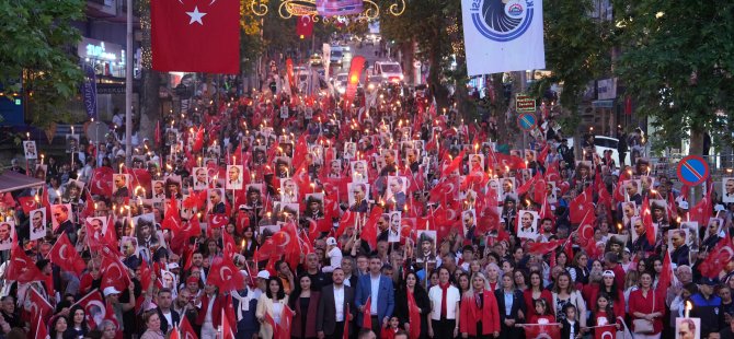 KARTAL'DA 19 MAYIS COŞKUSU MEYDANLARA SIĞMADI