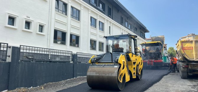 ÜMRANİYE BELEDİYESİ'NDEN 182 BİN TON ASFALT SERİMİ