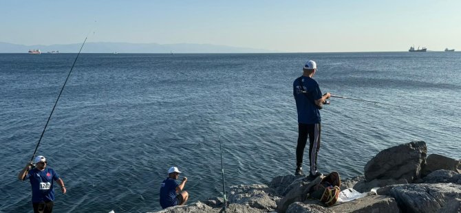 PENDİK’TE BALIK TUTMA YARIŞMASI RENKLİ GÖRÜNTÜLERE SAHNE OLDU