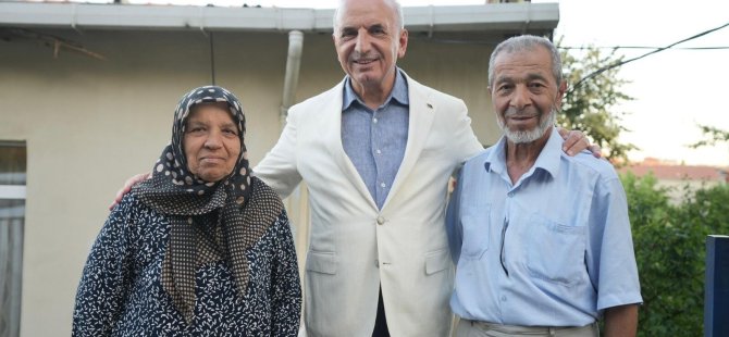 BAŞKAN YILDIRIM, HAC VAZİFESİNİ YERİNE GETİREN VATANDAŞLARI EVLERİNDE ZİYARET EDİYOR