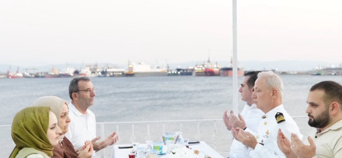 BAŞKAN AHMET CİN 15 TEMMUZ DEMOKRASİ VE MİLLİ BİRLİK GÜNÜ'NDE ŞEHİT YAKINLARI VE GAZİLERLE BİR ARAYA GELDİ