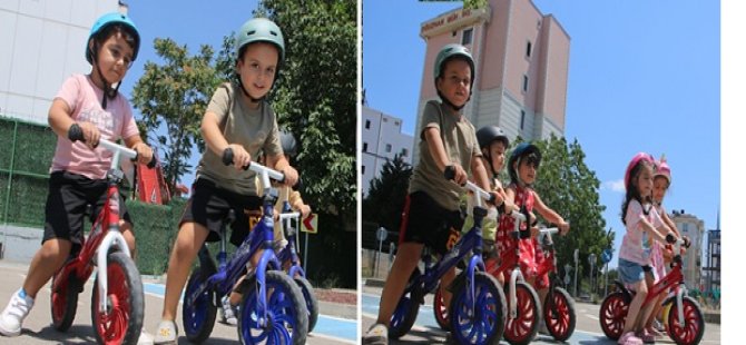 KREŞLİ ÖĞRENCİLER İLK BİSİKLET EĞİTİMLERİNİ EĞLENEREK ÖĞRENDİ