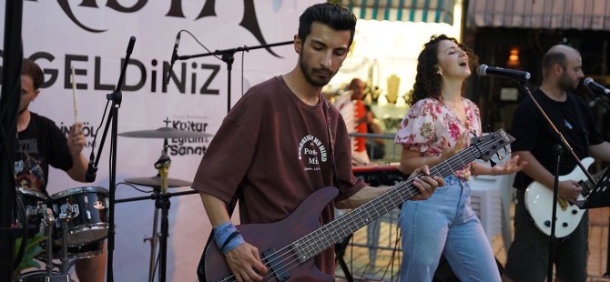 TUZLA KALEKAPI'DA MARİSTA RÜZGARI ESTİ