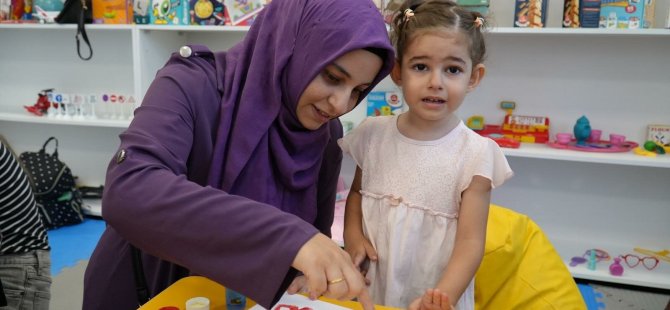 ÜMRANİYE’DE ANNE ÇOCUK ATÖLYELERİ YOĞUN İLGİ GÖRDÜ