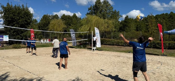 PENDİK BELEDİYESİ 3*3 KUM VOLEYBOLU TURNUVASI DÜZENLEDİ