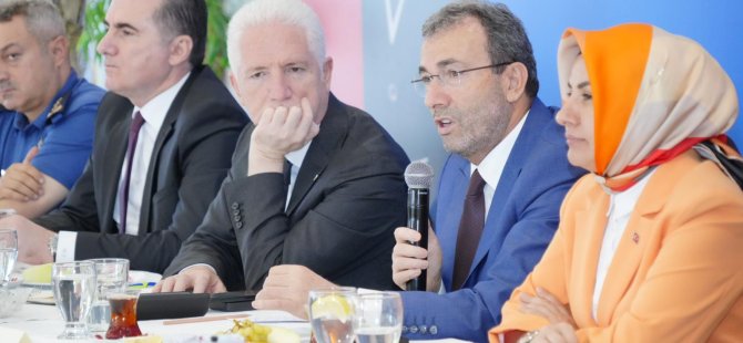 İSTANBUL VALİSİ DAVUT GÜL PENDİK'TE MUHTARLARLA BİR ARAYA GELDİ