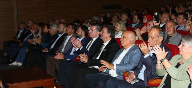 ŞEHRİN ŞAİRLERİNDEN AKM'DE UNUTULMAZ BİR GECE