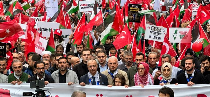 ÜMRANİYE ÖZGÜRLÜK İÇİN YÜRÜDÜ, ON BİNLER TEK YÜREK OLDU