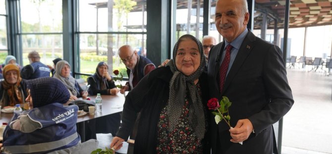 ÜMRANİYE BELEDİYESİ’NDEN DÜNYA YAŞLILAR GÜNÜ’NE ÖZEL ETKİNLİK