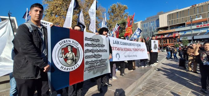 CUMHURİYET'İN 102.YILINDA ÜNVERSİTELİLER YÜRÜYOR