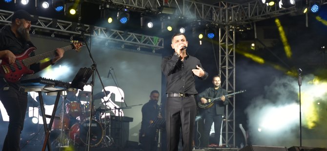 CUMHURİYET’İN 102. YILI PENDİK’TE BİLAL SONSES KONSERİYLE KUTLANDI