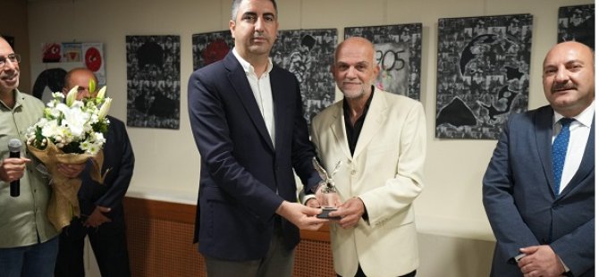 KARTAL'DA GAZETECİ MURAT KARACA'NIN ''YAĞMURDAN SONRA'' ADLI KİTABI TANITILDI