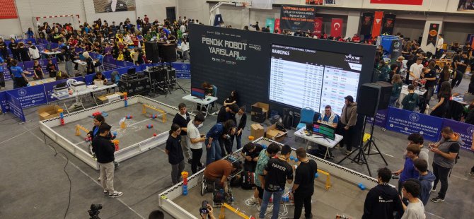 GELECEĞİN MÜHENDİSLERİ PENDİK ROBOT YARIŞLARI'NDA BULUŞTU