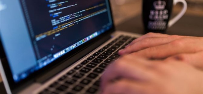 İSTANBUL MERKEZLİ DEV YASA DIŞI BAHİS OPERASYONU: 2 MİLYAR TL'LİK HACİM YÖNETEN ŞEBEKE ÇÖKERTİLDİ