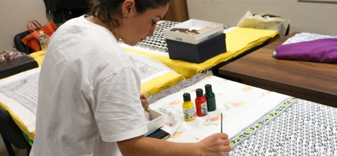 ÜMRANİYE’DE AHŞAP BASKI EĞİTİMLERİ 6 YILDIR ARALIKSIZ DEVAM EDİYOR