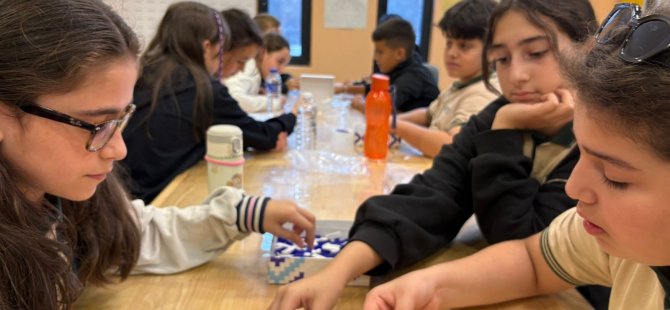 BİLİM ÜMRANİYE ÖĞRENCİLERİN GELECEĞİNE IŞIK TUTUYOR